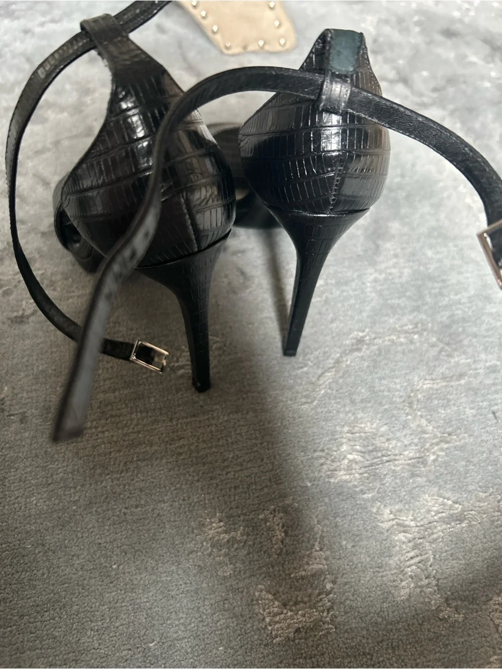 Saint Laurent Lizard Heels - Picture 7 of 11